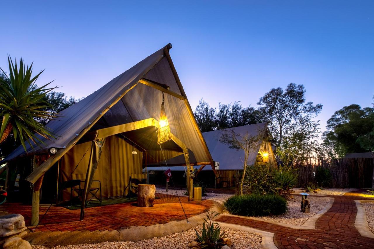 Urban Camp Ξενοδοχείο Βίντχουκ Εξωτερικό φωτογραφία